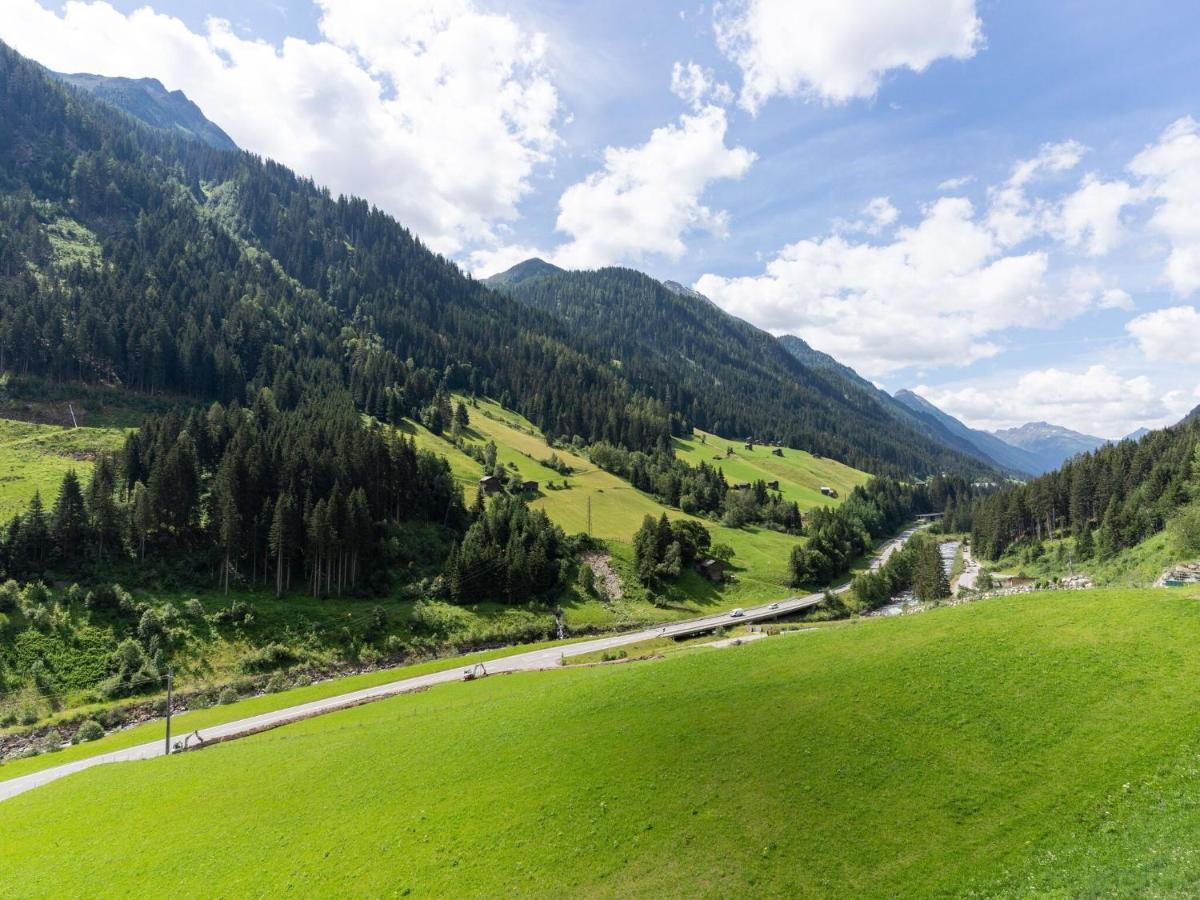 Land On The Kppl Mountain Chains Kappl  Bagian luar foto